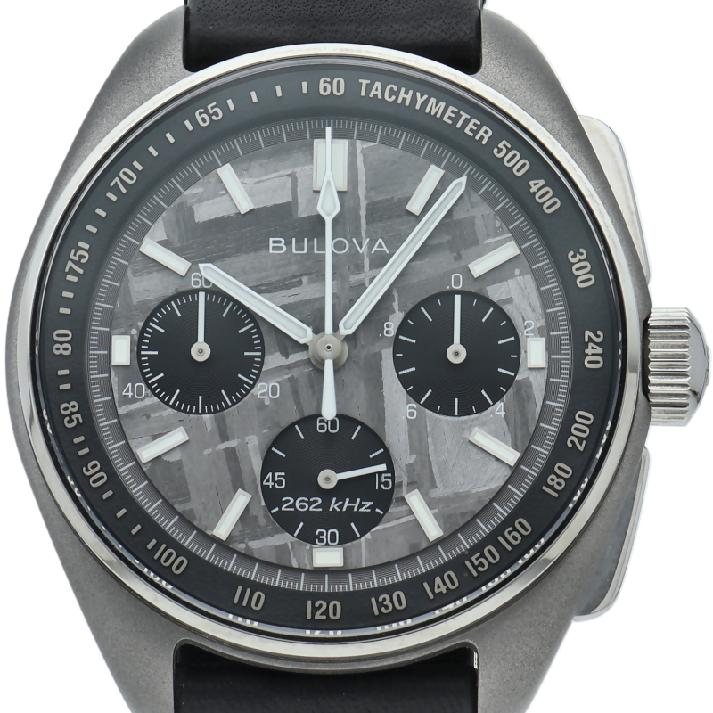 ルナ パイロット クロノグラフ メテオライト 43.5mm 世界限定5000本