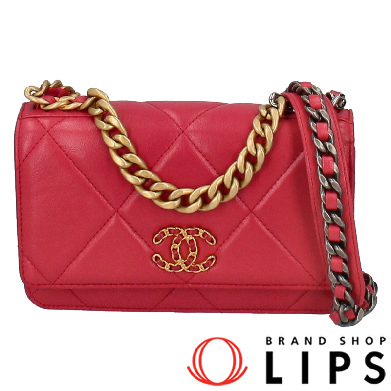 シャネル19 チェーンウォレット