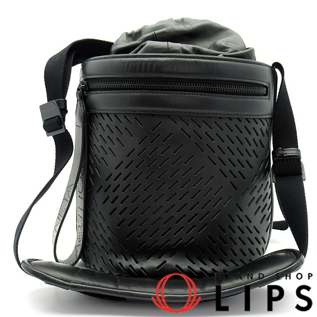 バケットバッグ