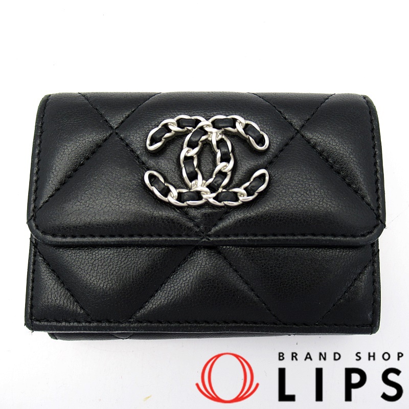 シャネル19 スモールフラップウォレット