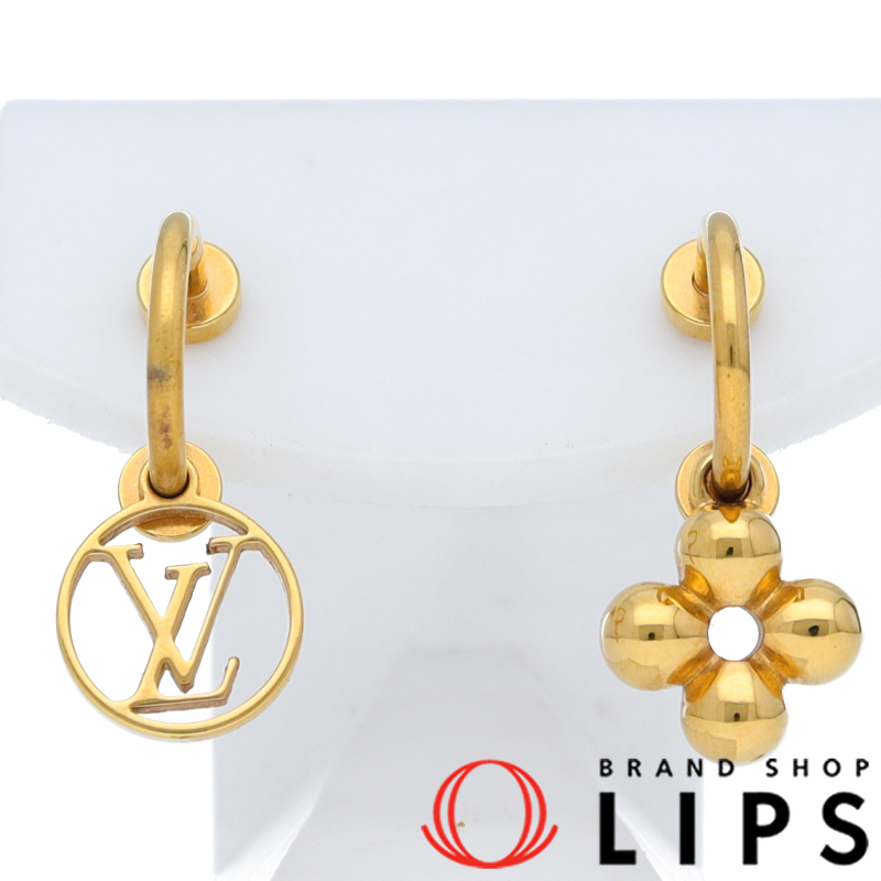 ブルーミング ピアス