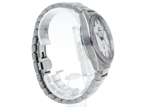 オメガ グローブマスター ホワイト文字盤 シルバー文字盤 39mm 腕時計